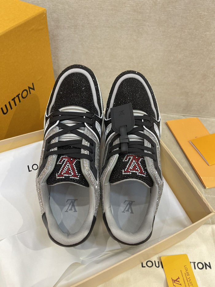 LUSV SNEAKERS