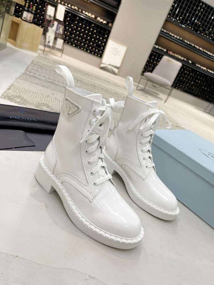 Pra*a boots