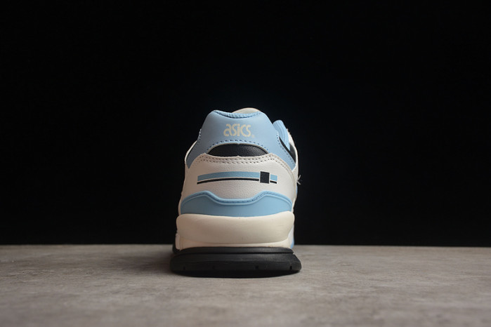As*ic*s gel‑spotlyte low v2 
