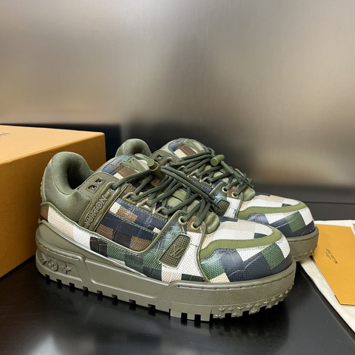 LUSV SNEAKERS