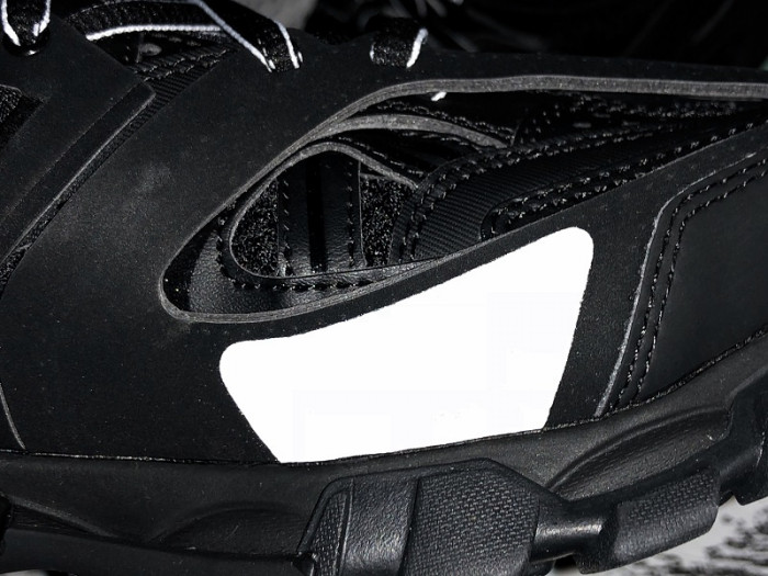 BALCIA Track SNEAKER (LED)