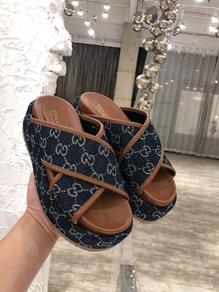 GCI GG Slide Sandal