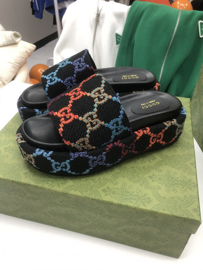GCI GG Slide Sandal