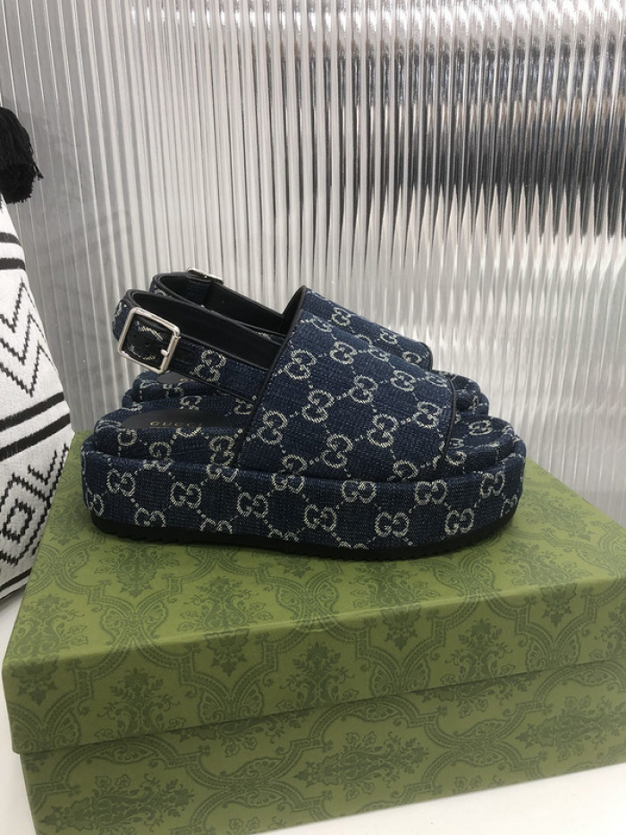 GCI GG Slide Sandal