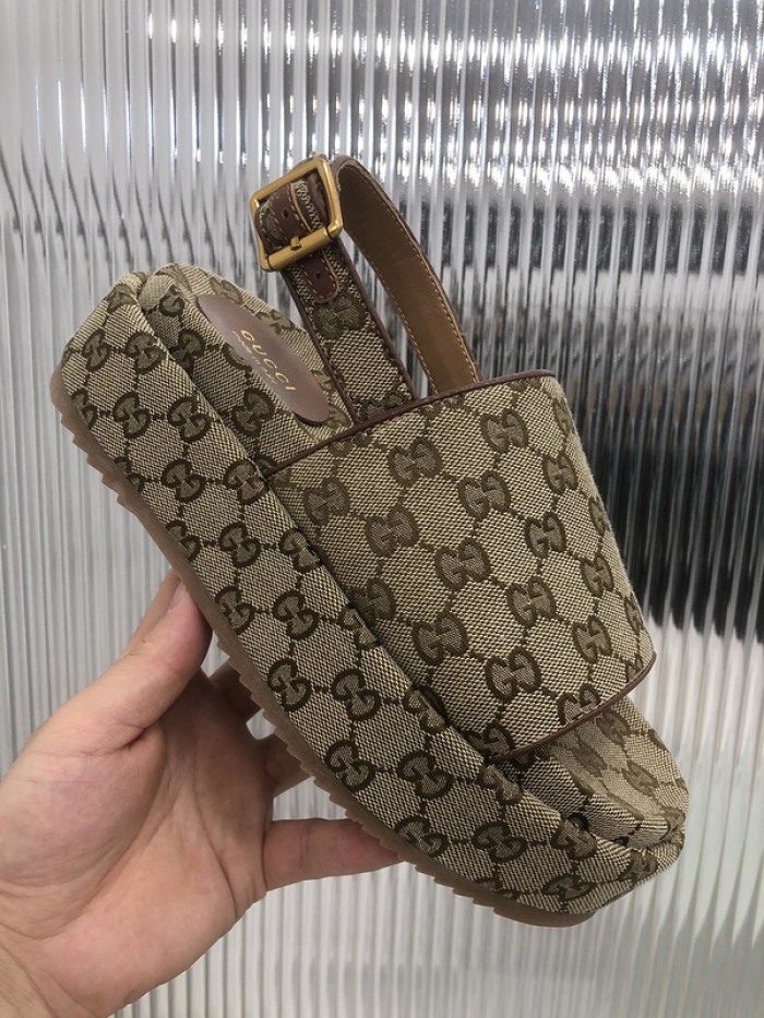 GCI GG Slide Sandal