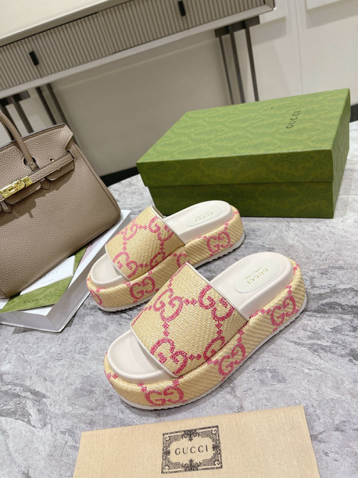 GCI GG Slide Sandal
