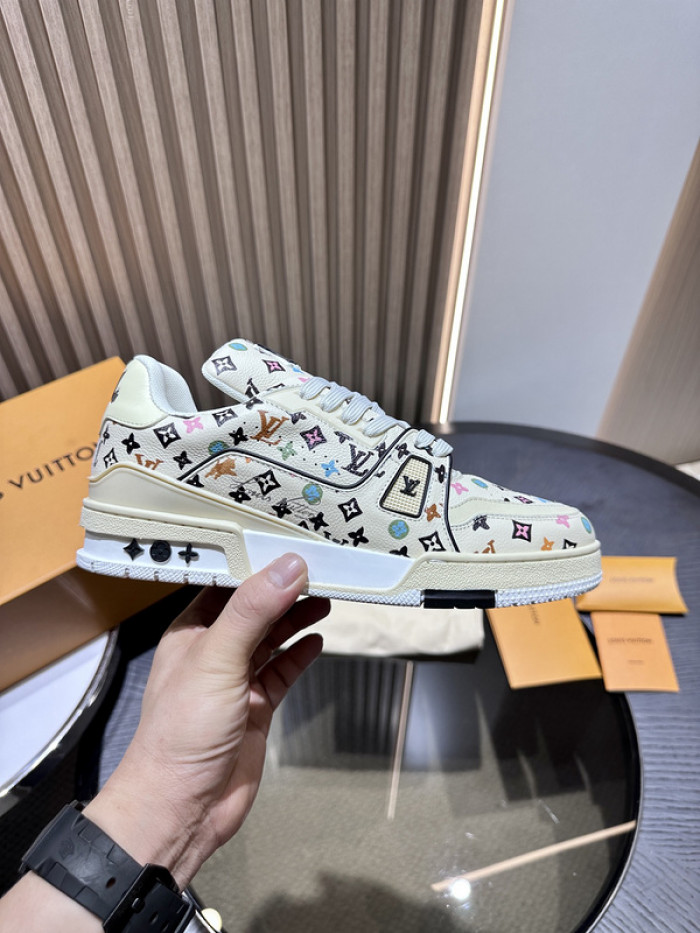 LUSV SNEAKERS