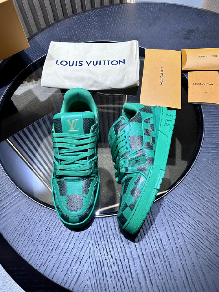 LUSV SNEAKERS