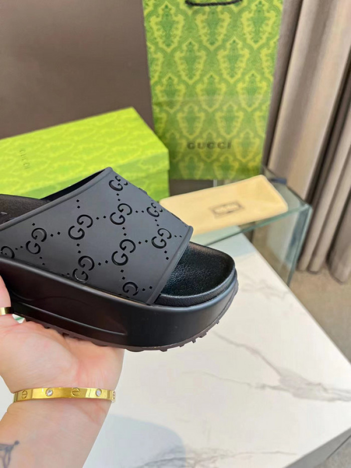 GCI GG Slide Sandal
