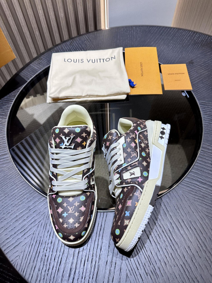 LUSV SNEAKERS