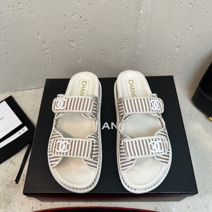 CN Slide Sandal