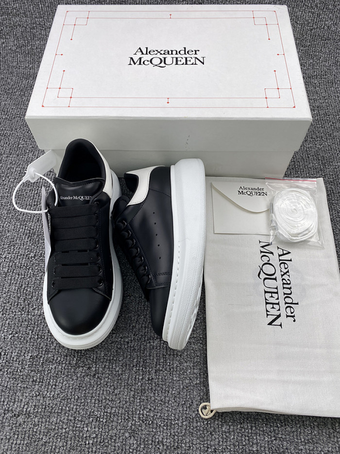 ALEXMQ Sneakers