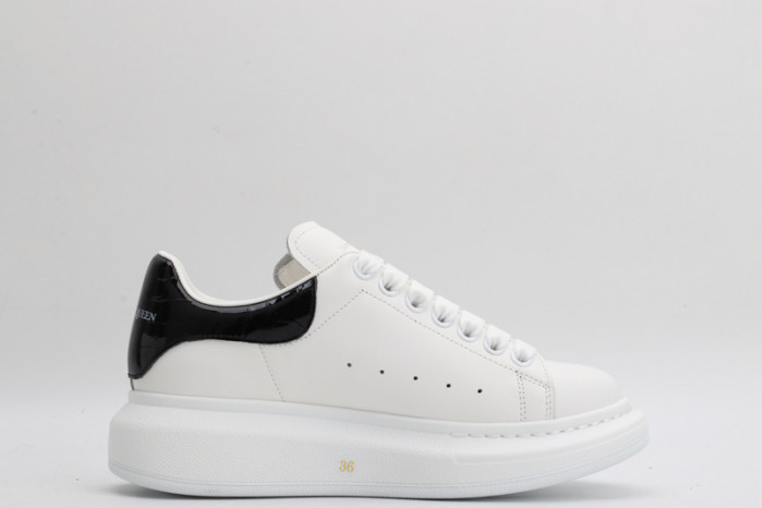 ALEXMQ Sneakers