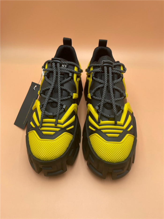 VRCE Sneaker