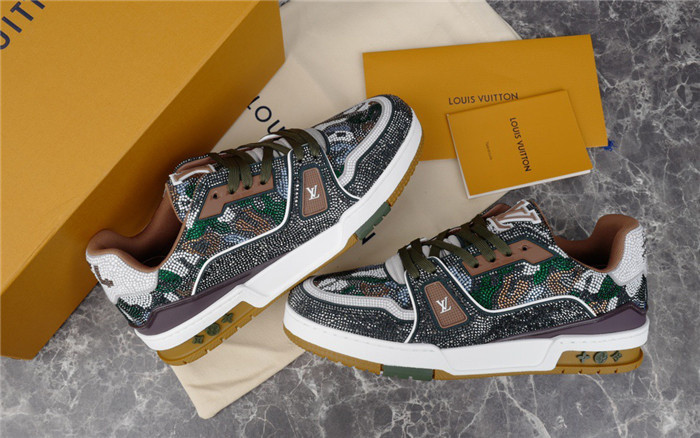 LUSV SNEAKERS