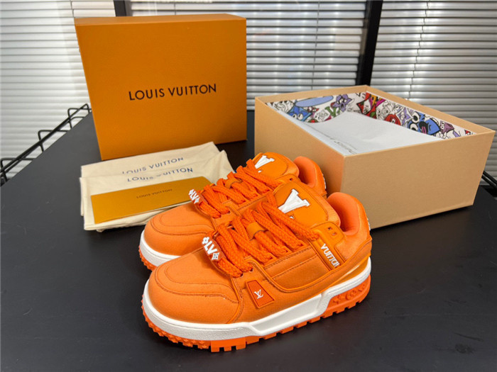 LUSV SNEAKERS