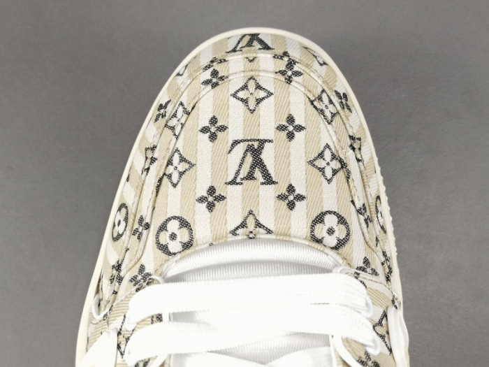LUSV SNEAKERS