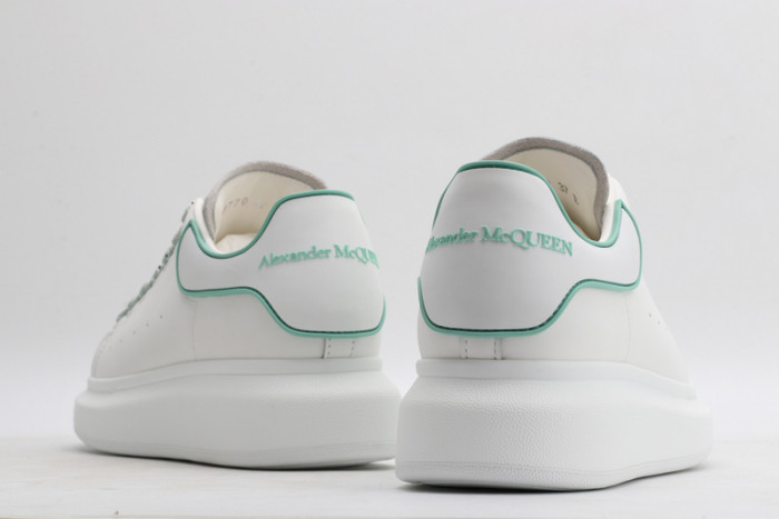 ALEXMQ Sneakers