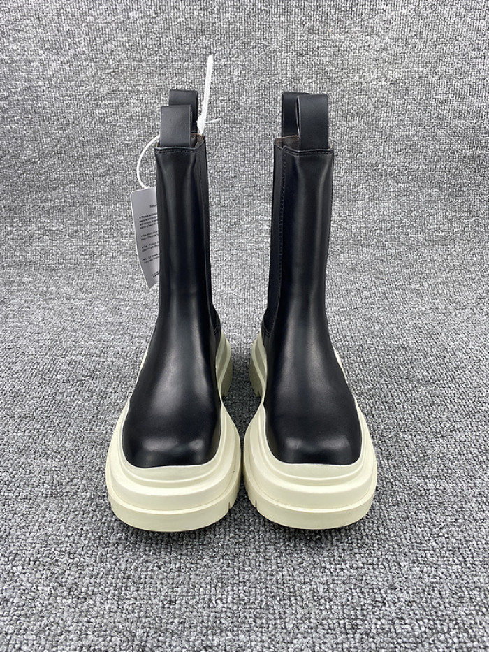 Bo*te*ga ve*ne*ta chelsea tire leather high boot