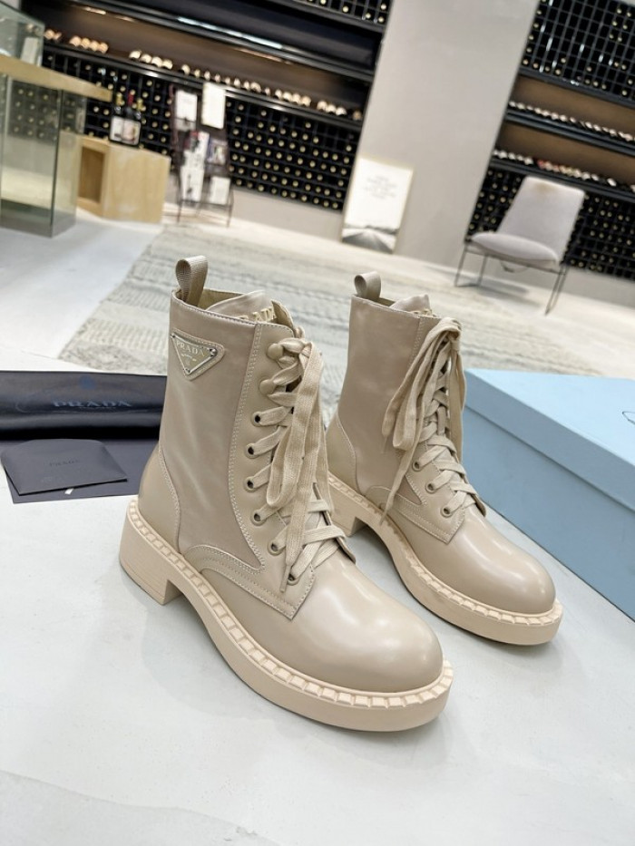 Pra*a boots