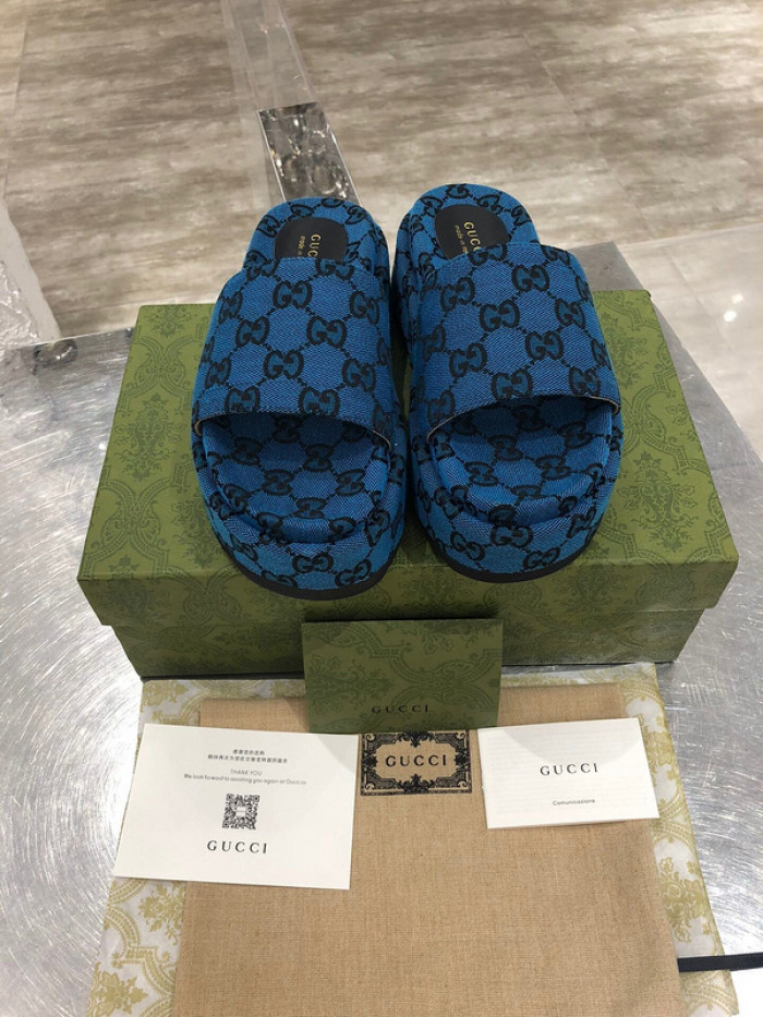 GCI GG Slide Sandal