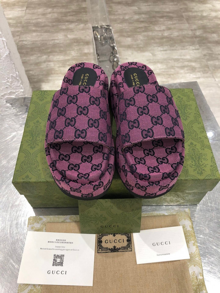 GCI GG Slide Sandal