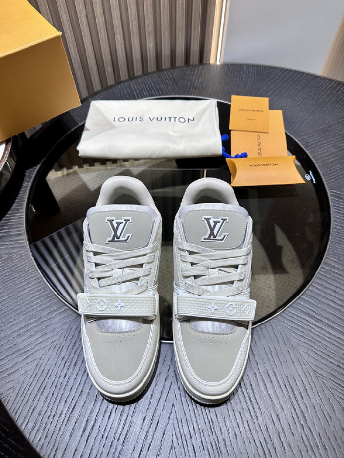 LUSV SNEAKERS