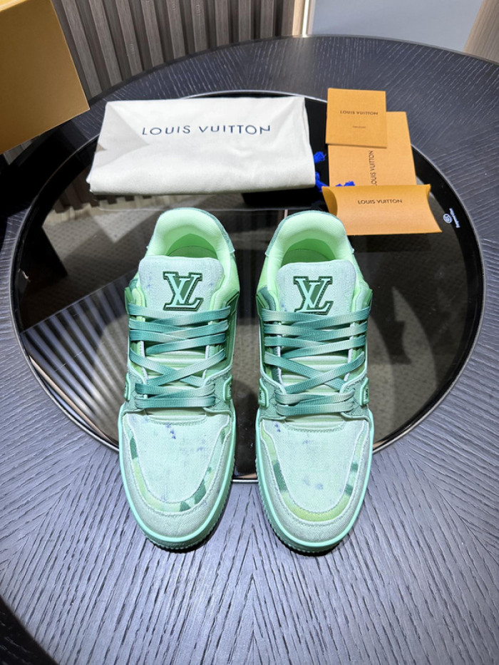 LUSV SNEAKERS