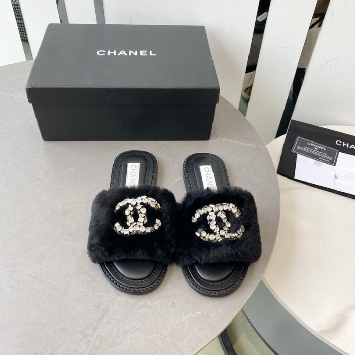 CN Slide Sandal