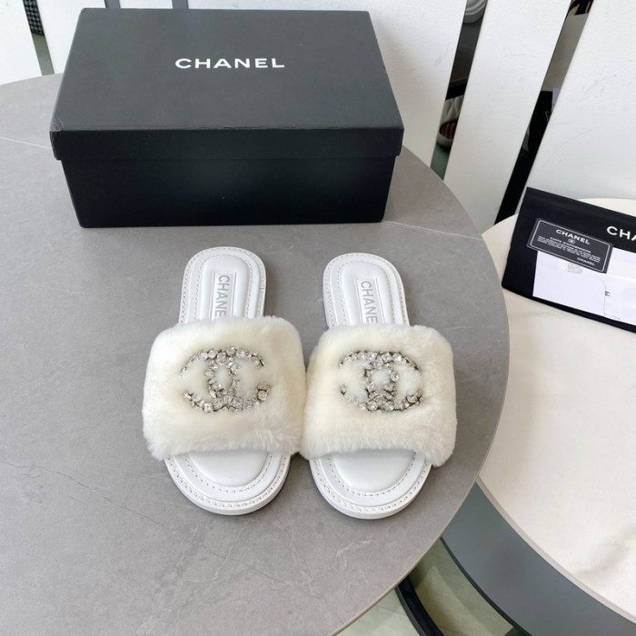CN Slide Sandal