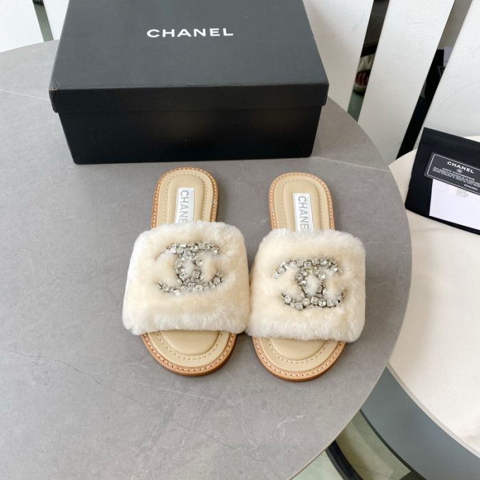 CN Slide Sandal