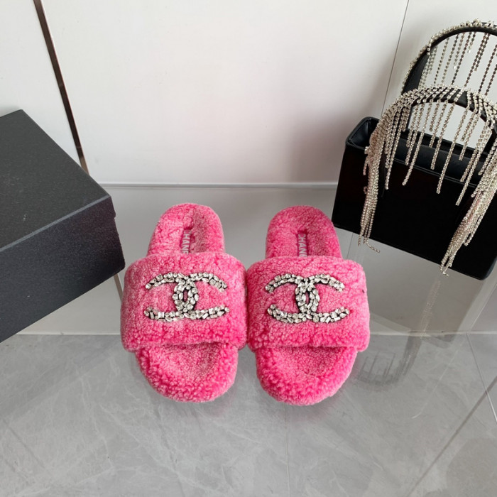 CN Slide Sandal