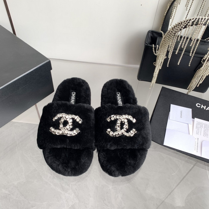 CN Slide Sandal
