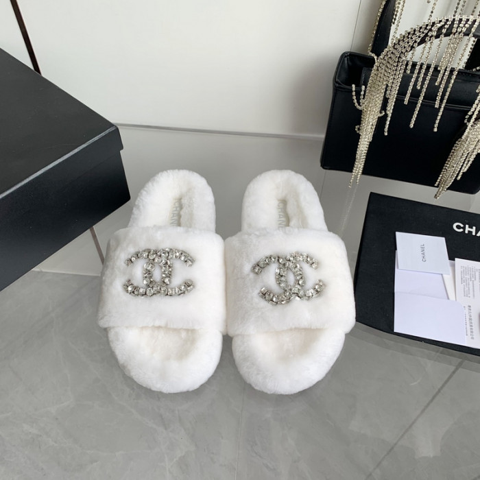 CN Slide Sandal
