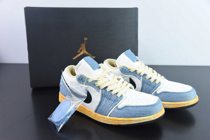 Air Jordan 1 Low 