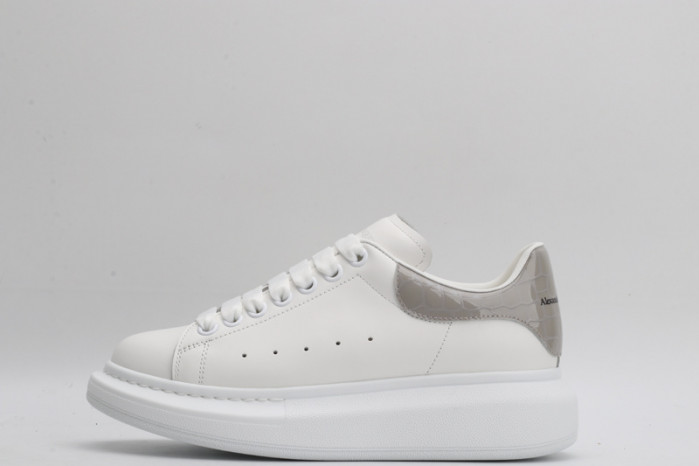 ALEXMQ Sneakers