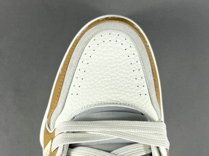 LUSV SNEAKERS