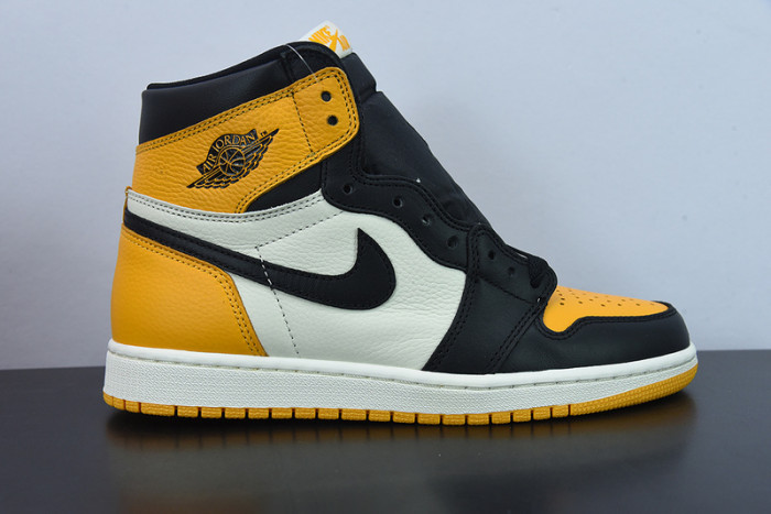 Air Jordan 1 High OG "Yellow Toe" 555088-711