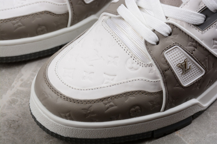 LUSV SNEAKERS