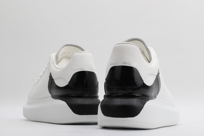 ALEXMQ Sneakers