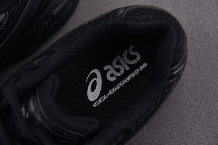 As*ic*s gel kayano triple black men