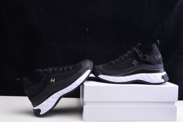 CHNL Sneaker