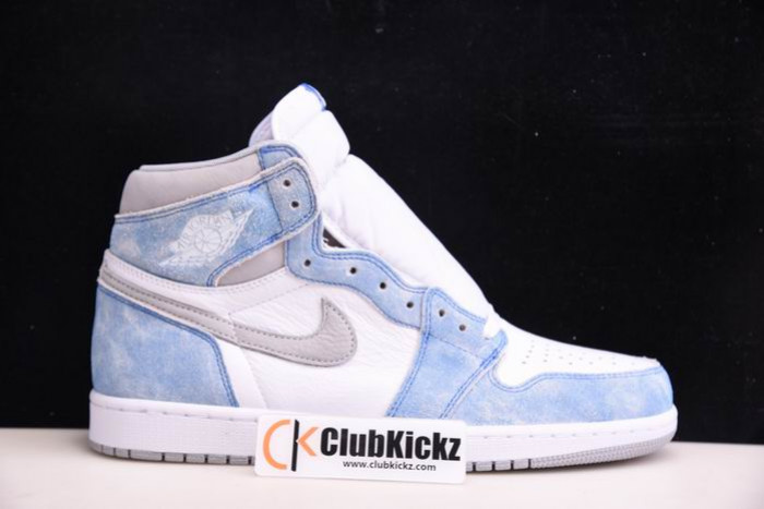 Air Jordan 1 High OG “Hyper Royal” 555088-402
