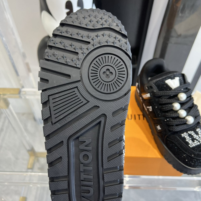 LUSV SNEAKERS
