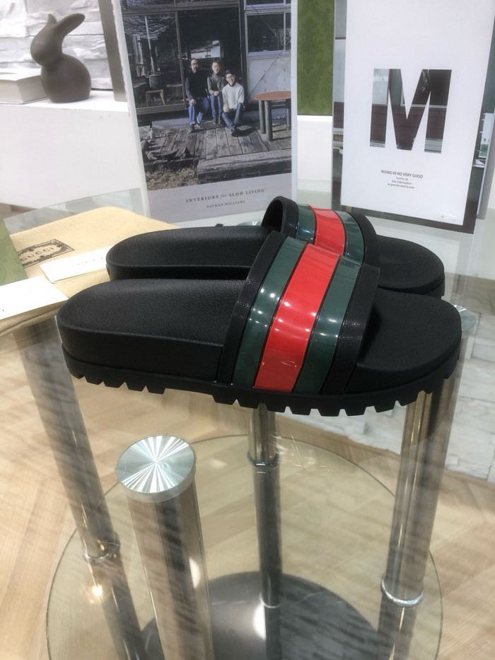 GCI GG Slide Sandal