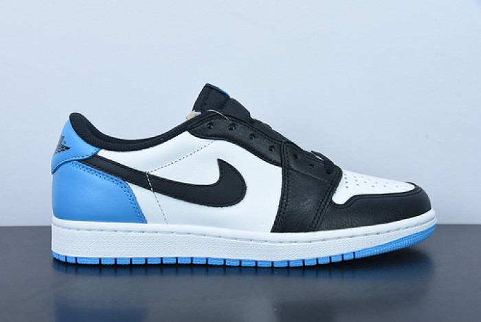 Air Jordan 1 Low OG "UNC" CZ0790-104